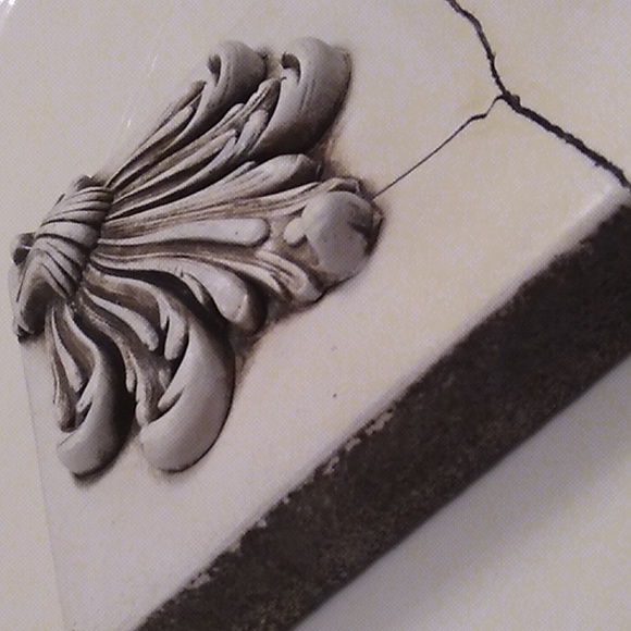 *Signed bisque Atlantis Tile, like Sid Dickens. *Rare & Retired wall art - Picture 5 of 11